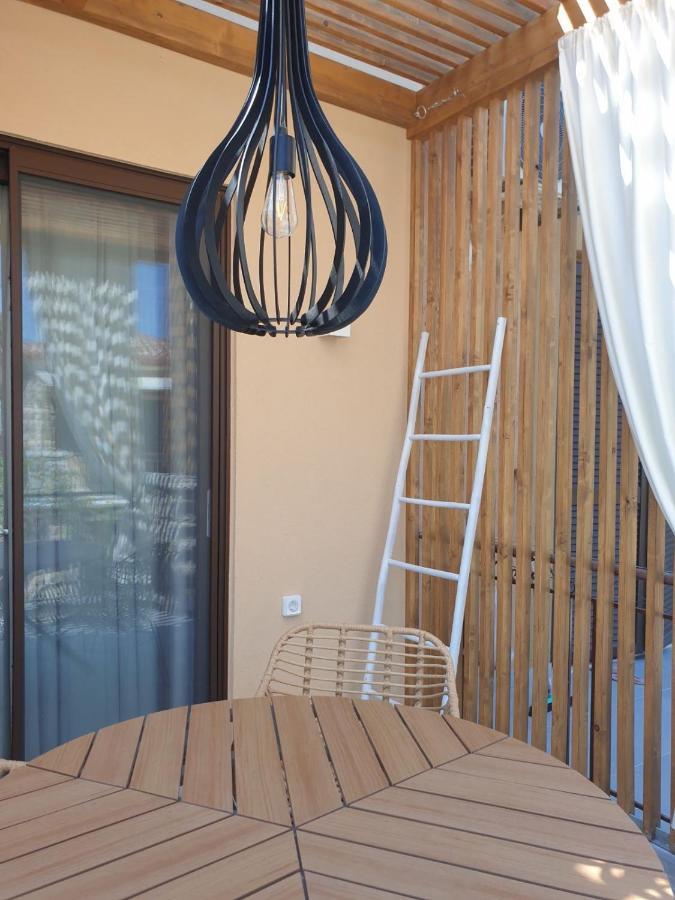 Vista Al Mare Luxury Apartments Гиалова Экстерьер фото